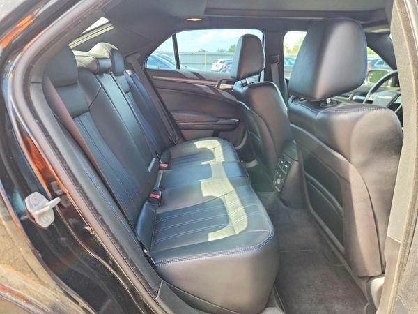 2012 CHRYSLER 300 300S V8