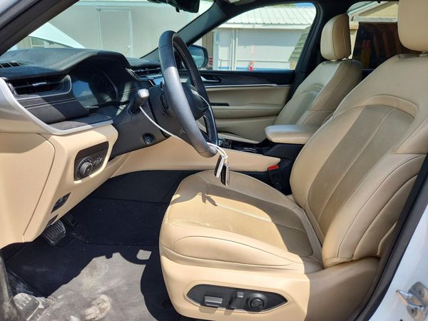 2023 JEEP GRAND CHEROKEE