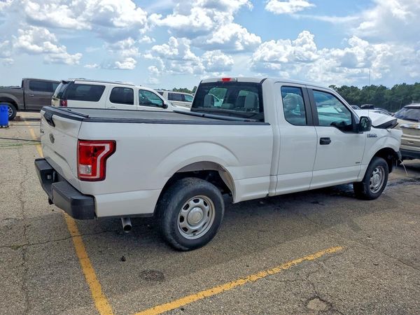 2017 FORD F150 SuperCab