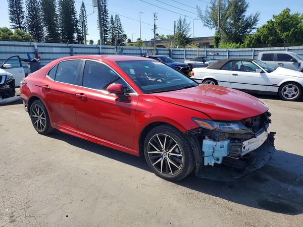 2023 TOYOTA CAMRY SE