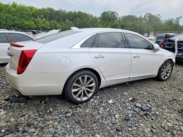 2017 CADILLAC XTS Luxury