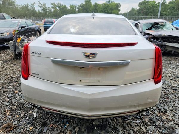 2017 CADILLAC XTS Luxury
