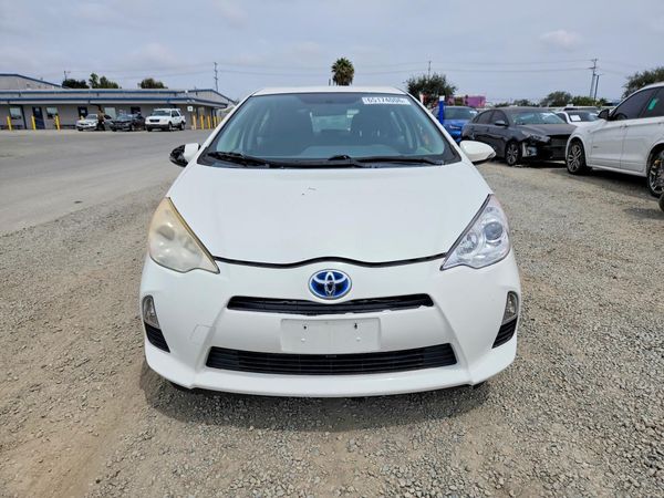 2014 TOYOTA PRIUS