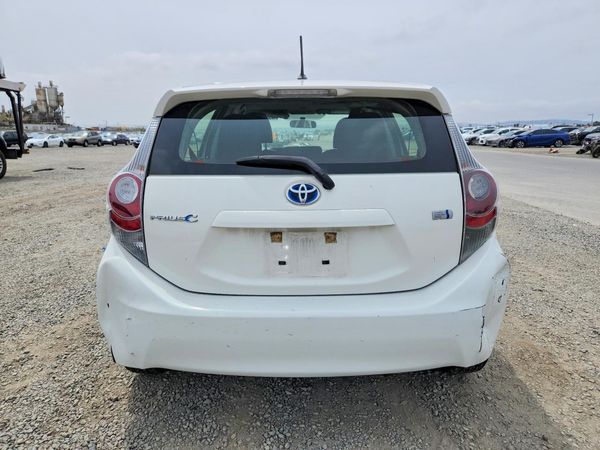 2014 TOYOTA PRIUS