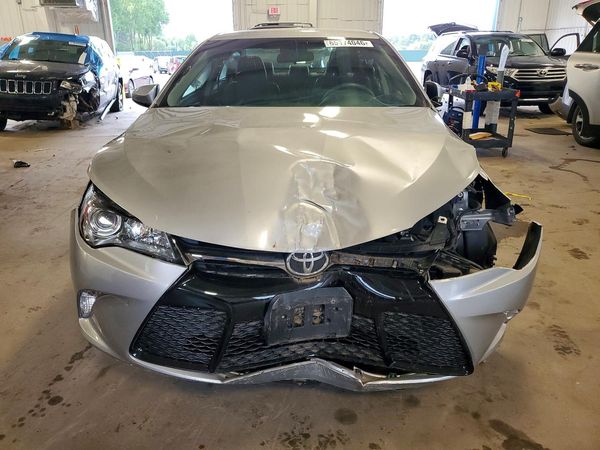 2015 TOYOTA CAMRY