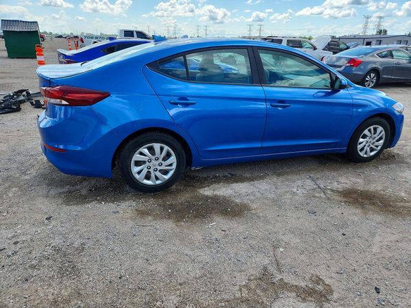 2017 HYUNDAI ELANTRA SE Base