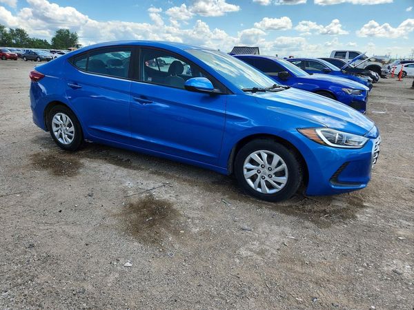 2017 HYUNDAI ELANTRA SE Base