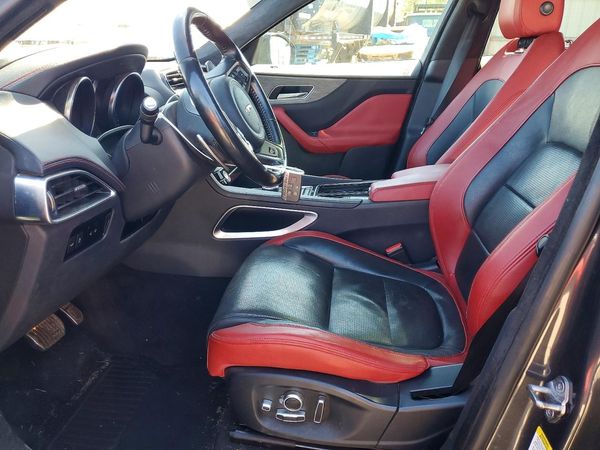 2019 JAGUAR F-PACE