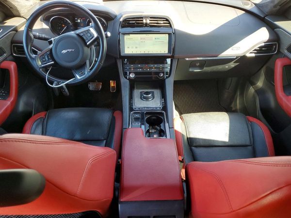 2019 JAGUAR F-PACE