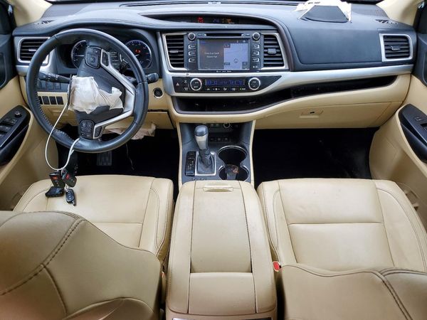 2018 TOYOTA HIGHLANDER SE/XLE