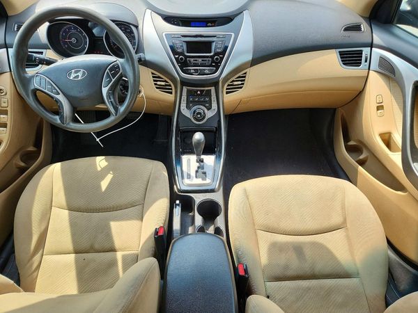 2013 HYUNDAI ELANTRA