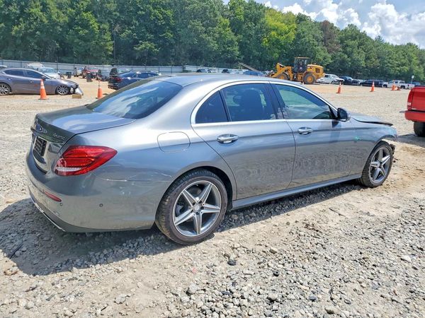 2017 MERCEDES-BENZ E