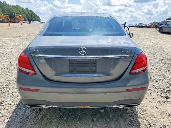 2017 MERCEDES-BENZ E