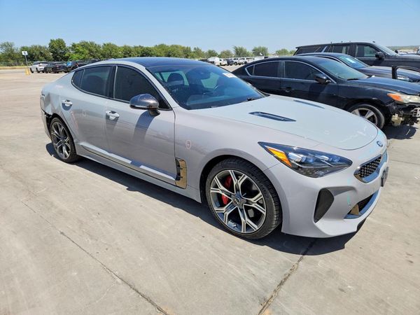 2019 KIA STINGER GT1