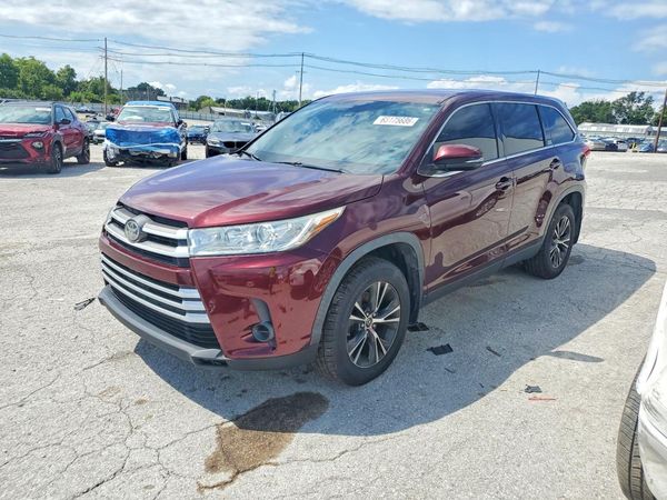 2019 TOYOTA HIGHLANDER LE/LE Plus — Front 3/4