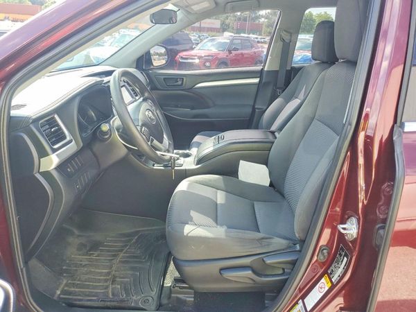 2019 TOYOTA HIGHLANDER LE/LE Plus — DENT