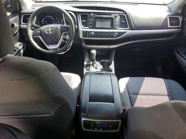 2019 TOYOTA HIGHLANDER LE/LE Plus — CKPT