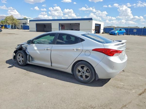 2013 HYUNDAI ELANTRA