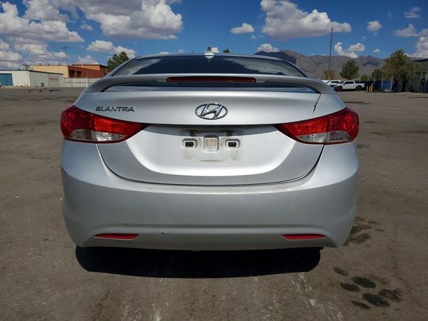 2013 HYUNDAI ELANTRA