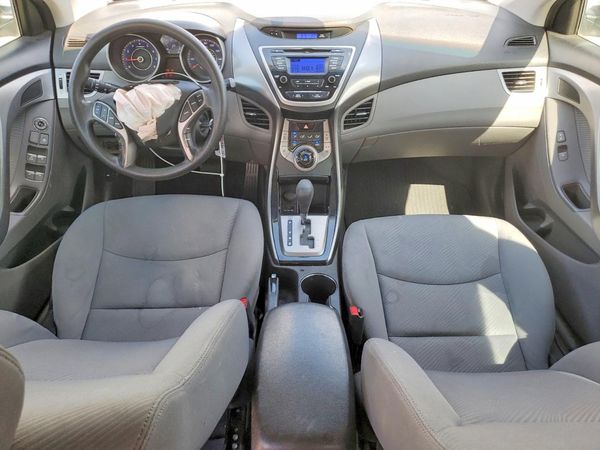 2013 HYUNDAI ELANTRA