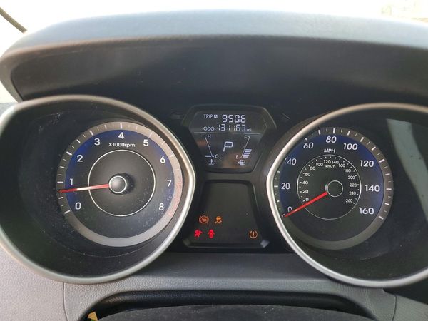 2013 HYUNDAI ELANTRA