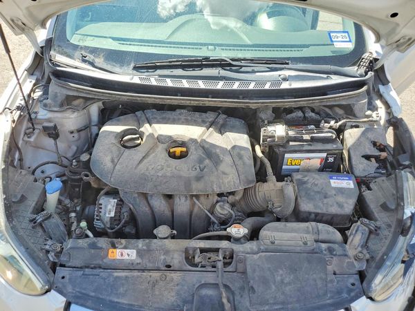 2013 HYUNDAI ELANTRA