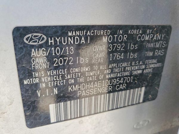 2013 HYUNDAI ELANTRA