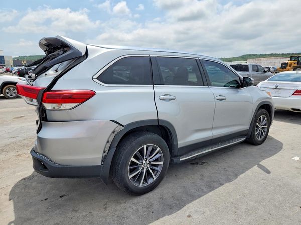 2019 TOYOTA HIGHLANDER