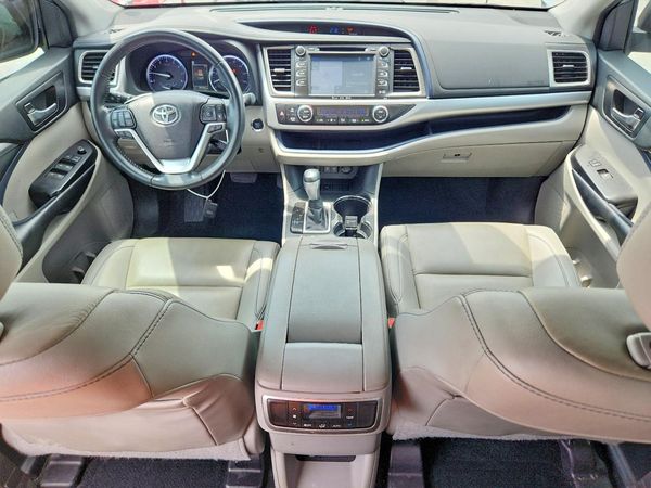 2019 TOYOTA HIGHLANDER