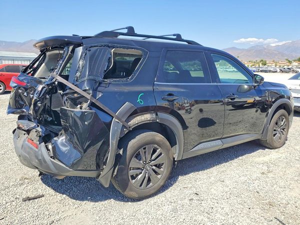 2022 NISSAN PATHFINDER SV