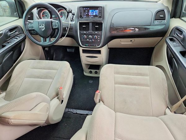 2018 DODGE GRAND CARAVAN SE