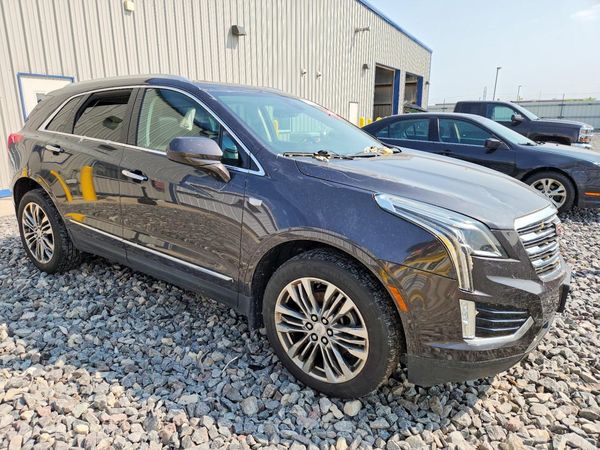 2017 CADILLAC XT5