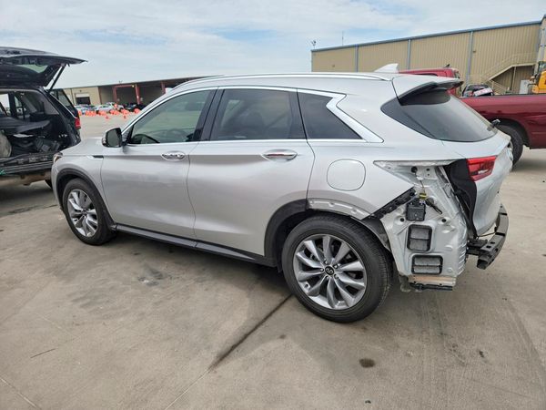 2021 INFINITI QX50 Essential
