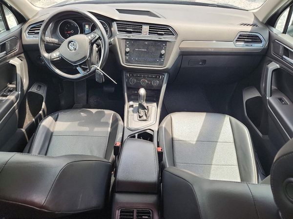 2018 VOLKSWAGEN TIGUAN SE, SEL