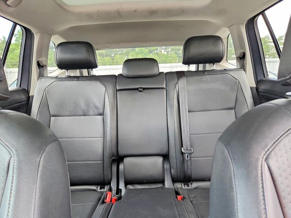 2018 VOLKSWAGEN TIGUAN SE, SEL