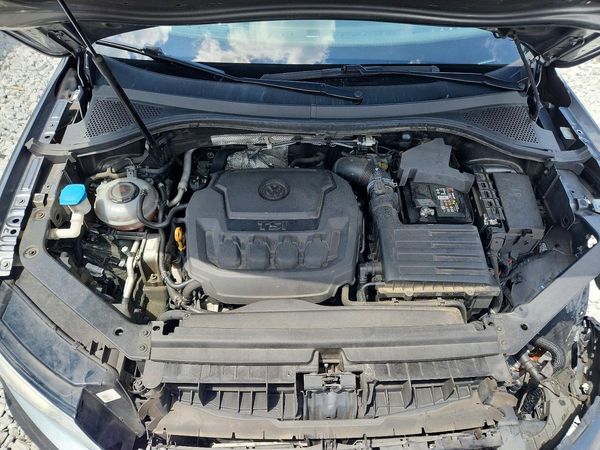 2018 VOLKSWAGEN TIGUAN SE, SEL