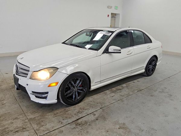 2013 MERCEDES-BENZ C C300