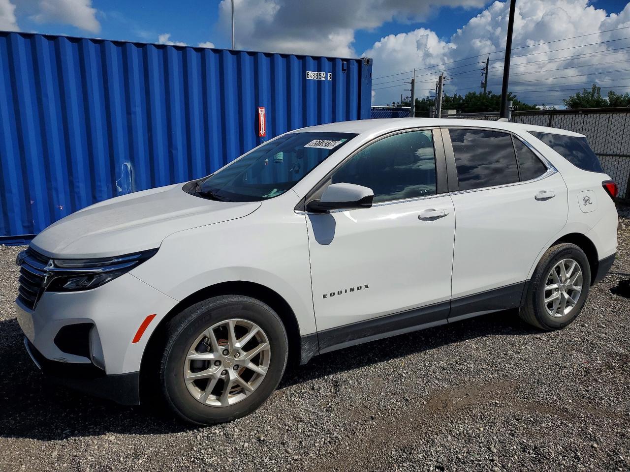 2023 CHEVROLET EQUINOX LT (1LT) — Front 3/4