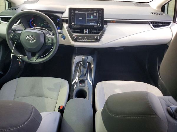2022 TOYOTA COROLLA