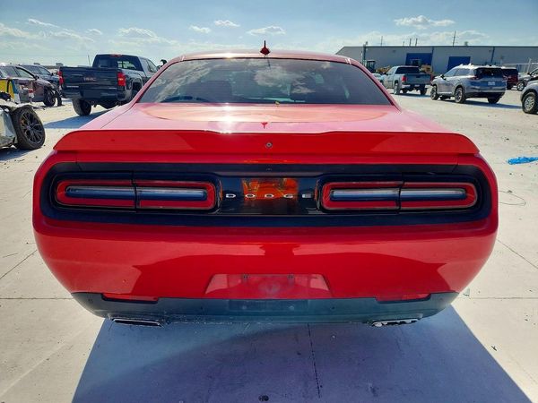2016 DODGE CHALLENGER