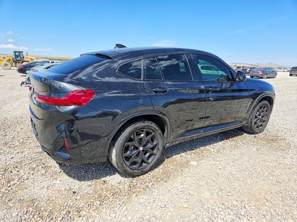 2023 BMW X4 xDrive30i