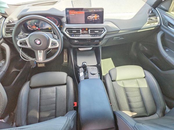 2023 BMW X4 xDrive30i