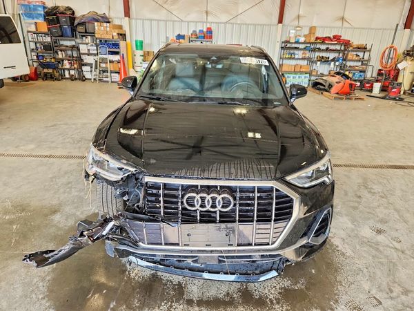 2025 AUDI Q3 S Line quattro Premium