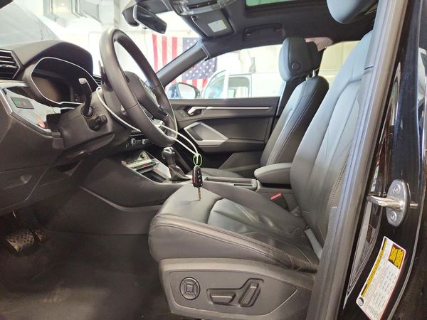 2025 AUDI Q3 S Line quattro Premium