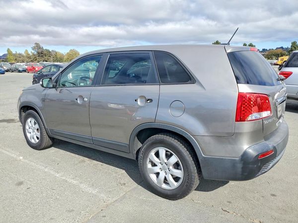 2013 KIA SORENTO Base / LX