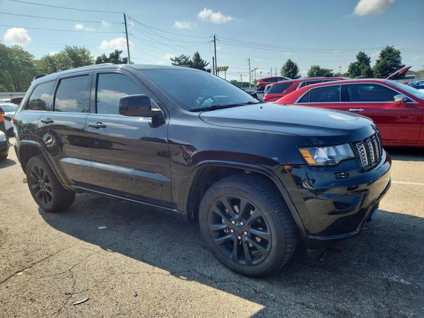 2017 JEEP GRAND CHEROKEE Laredo