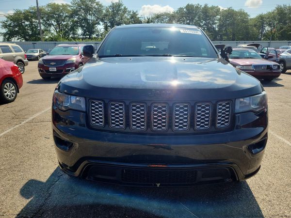 2017 JEEP GRAND CHEROKEE Laredo