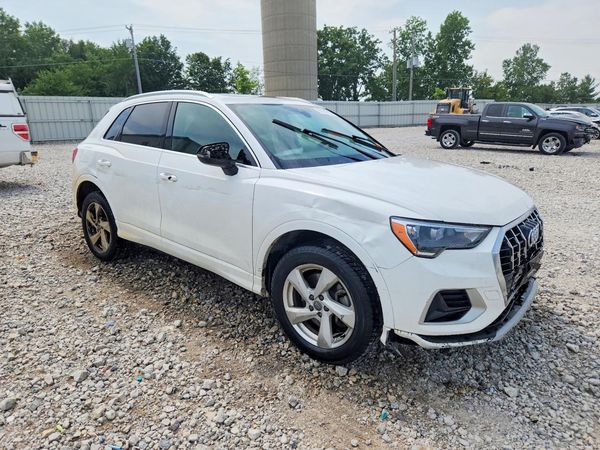 2019 AUDI Q3