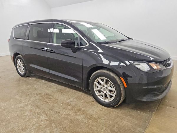2021 CHRYSLER VOYAGER LX