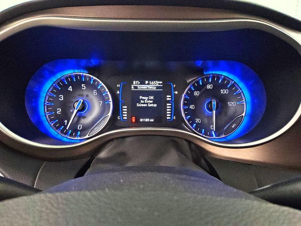 2021 CHRYSLER VOYAGER LX